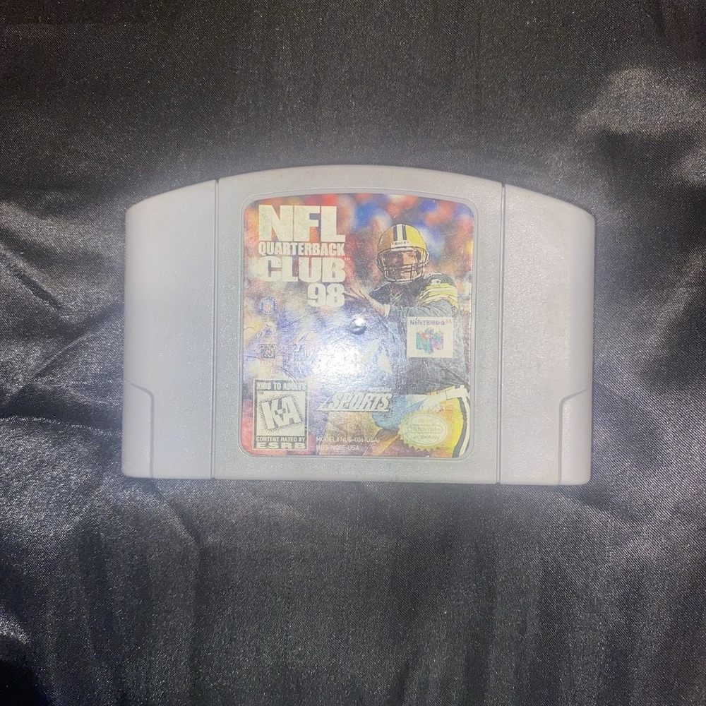 Nintendo 64 N64 NFL QUARTERBACK CLUB 98 Video Game Cartridge Only - Picture 1 of 3